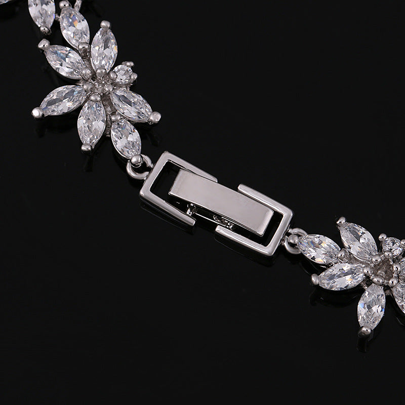 New European and American bridal zircon necklace