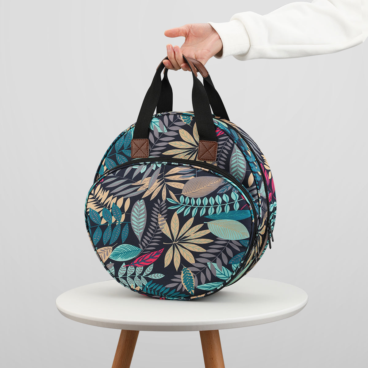 Embroidery Thread Bag with Maple Leaves Round Embroidered Circle Bag Blue Color Knitting Tote Bag Sewing Accessories