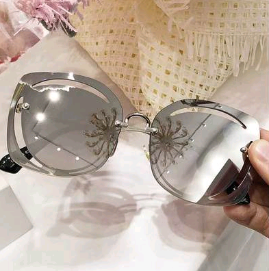 2021 new summer Korean fashion tide glasses female round face big box avant-garde hollow sunglasses elegant sunglasses