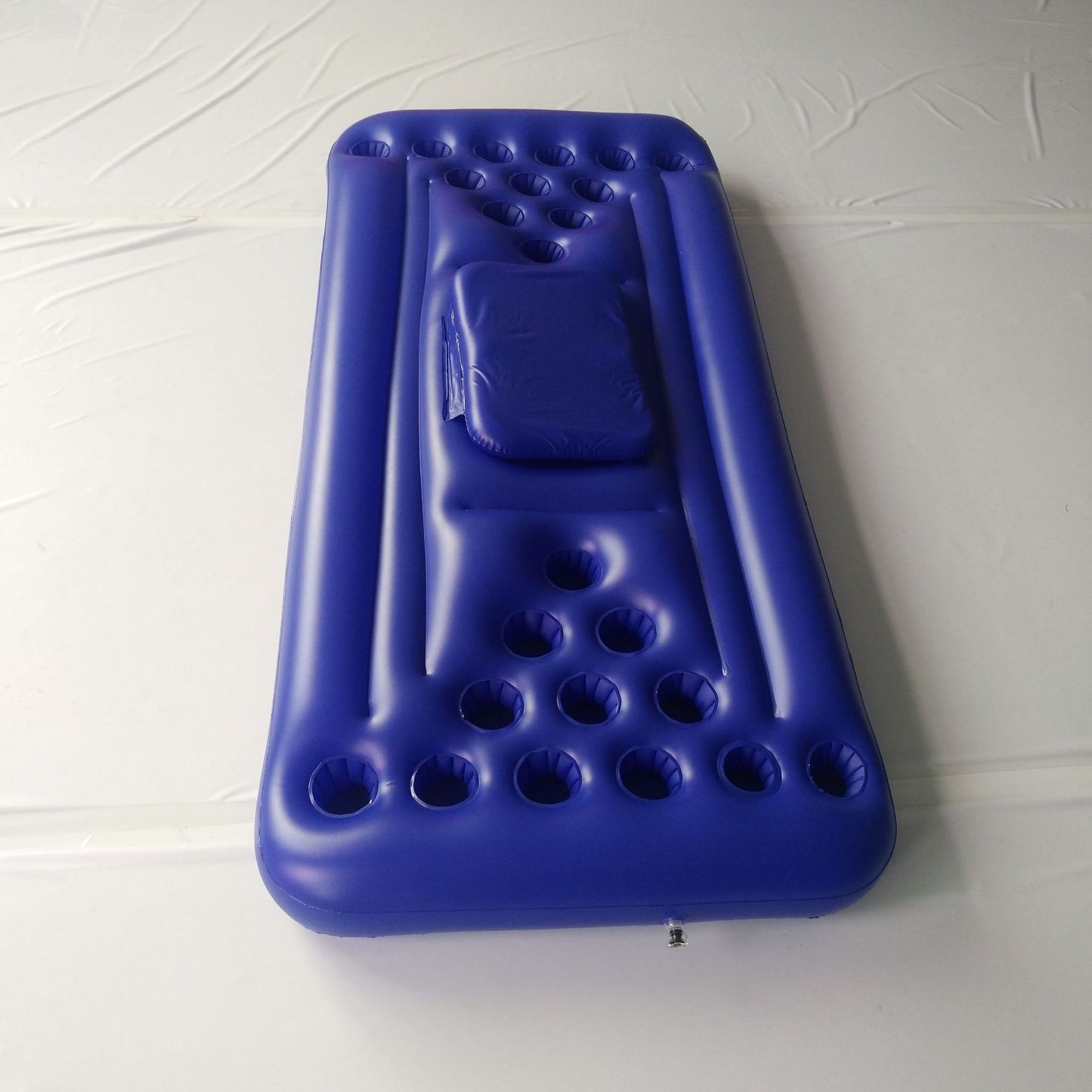 Inflatable Beer Pong Buoy. Pool Beer Pong Inflatable